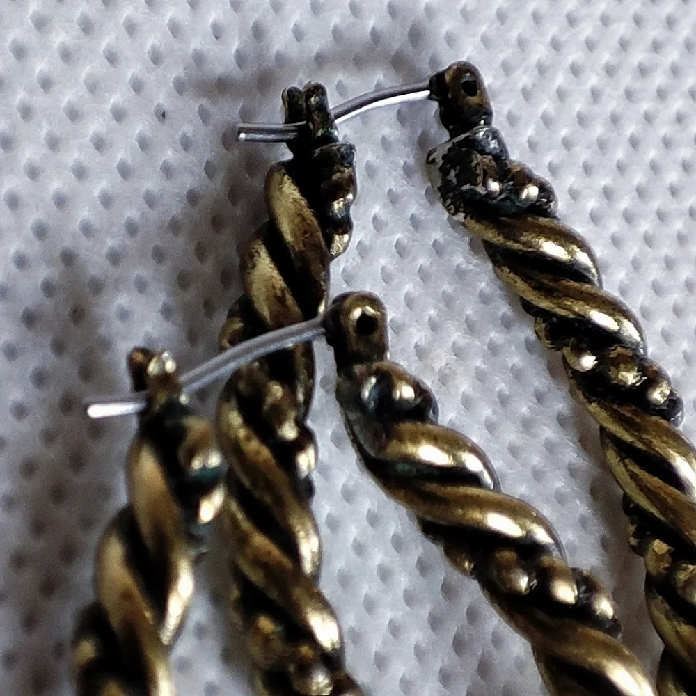 Vintage Unsigned Brass Tone Twisted Horseshoe Hoop Shaped Pierced Earrings